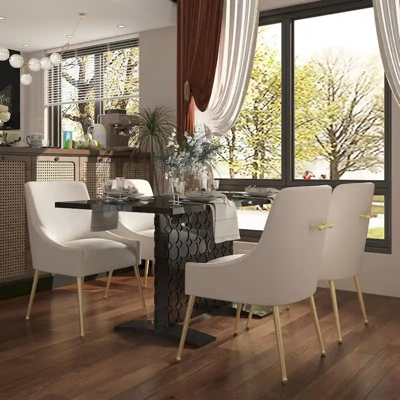 Expandable Coffee Table - Seats Up to 6